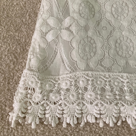NWT Elsie & Zoey Sleeveless White Lace Shift Dress, Small - Picture 4 of 5